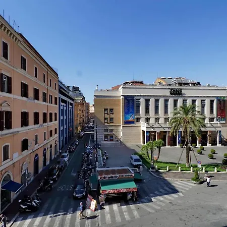 Vico Teatro Dell'opera * روما