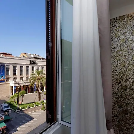 بيت ضيافة Vico Teatro Dell'opera *